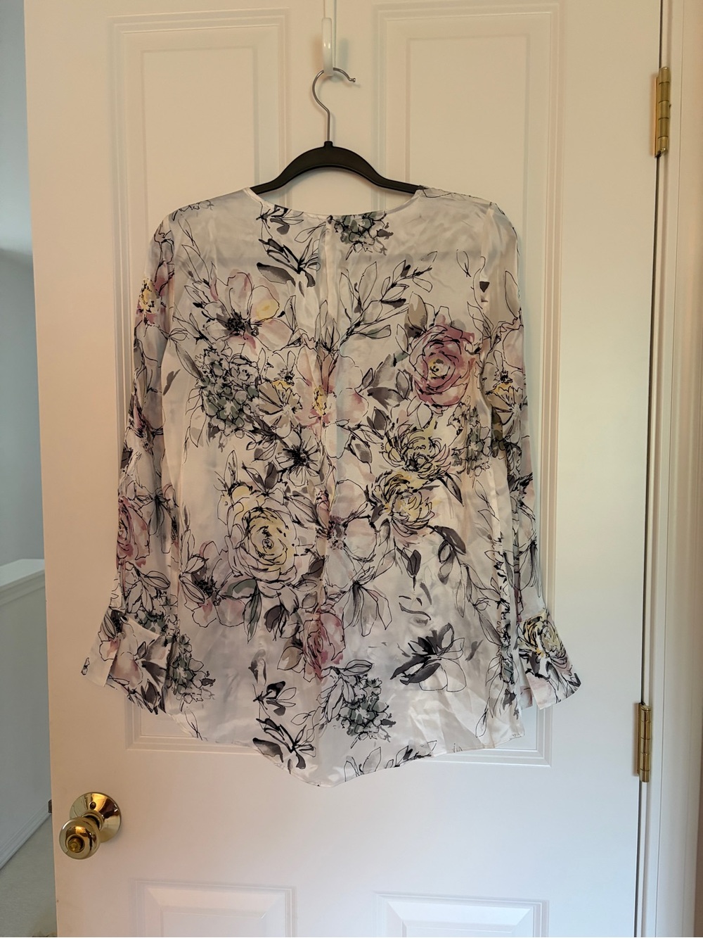 White House Black Market Silk 
Floral V-Neck Blouse in White and Pink - Picture 2 of 6